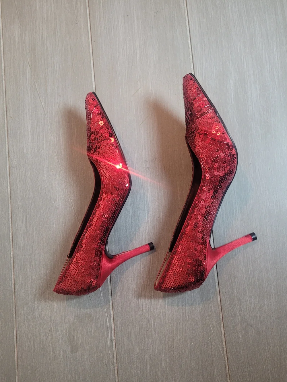 Ruby Slippers Red Sequin Pointed-Toe Women's Heels Size 9
